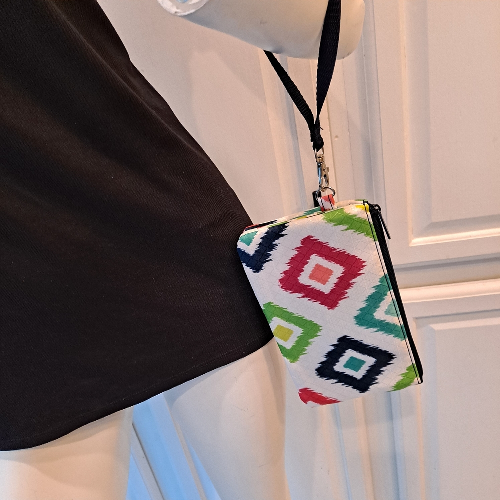 Thirty-One Multicolor Diamond Pattern Clutch - image 3